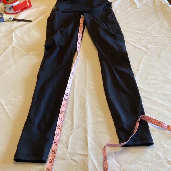 Fabletics black leggings XS pockets - Picture 6 of 7